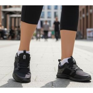 Spiez Black Lace Up Sneakers Casual Walking Shoes New with Box Womens Size 7.5